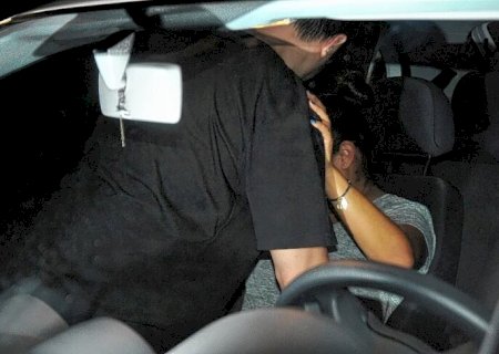 Menina é estuprada, após pegar corrida compartilhada em carro de app com 2 homens