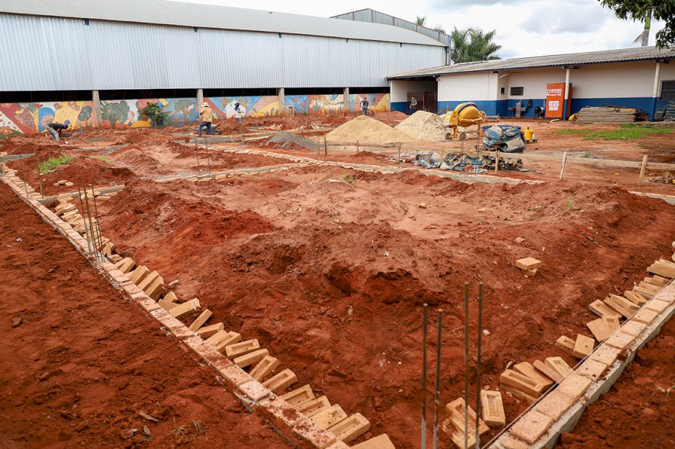 Infraestrutura dá início a obra na escola municipal João de Lima Paes