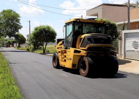 Mais ruas recebem recuperação asfáltica em Nova Andradina
