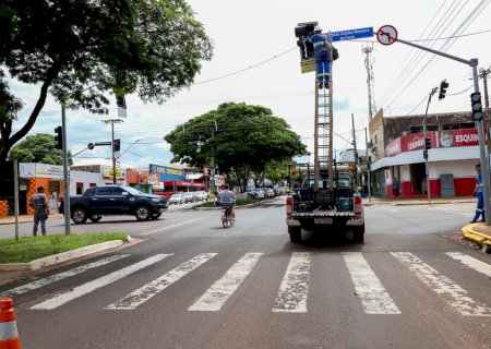 Prefeitura de Nova Andradina realiza conserto de semáforos