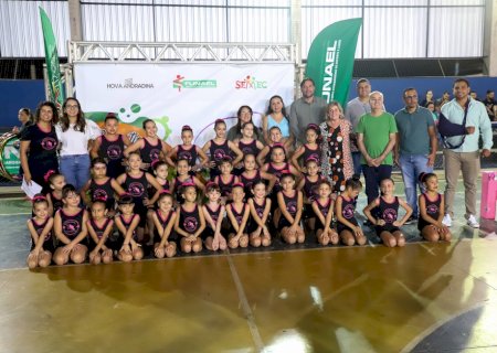 Funael realiza 1ª Mostra de Ginástica Rítmica
