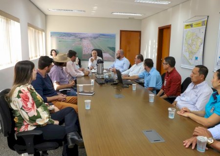 Reunião entre autoridades discutiu situação financeira do Hospital Regional de Nova Andradina