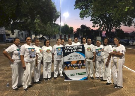 Capoeira adaptada da Academia de Saúde de Nova Andradina prestigia 245 anos de Ladário