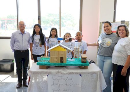 Estudantes expõe projetos inovadores na II Feira de Robótica Sustentável