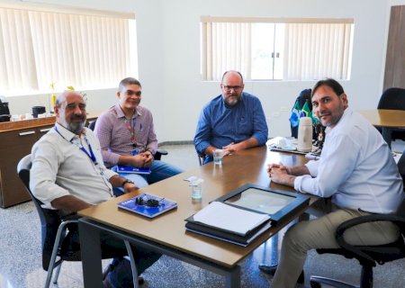 Prefeitura e Caixa Econômica discutem novos investimentos habitacionais para Nova Andradina