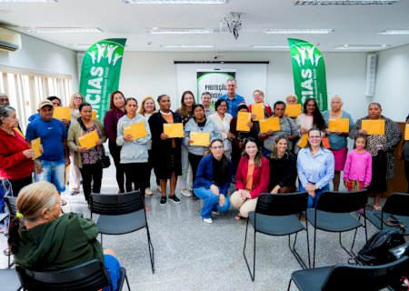 Prefeitura de Nova Andradina beneficia 24 famílias com materiais para reforma de moradias